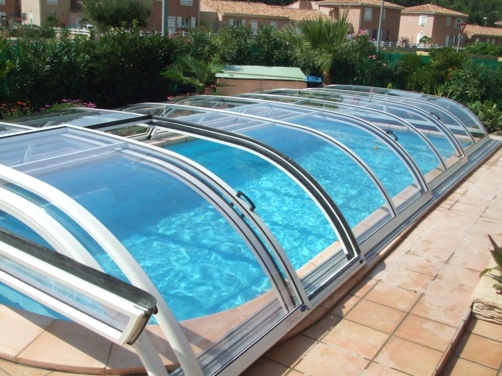 abri piscine polycarbonate translucide